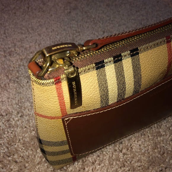 Authentic Vintage Burberry - Picture 4 of 6